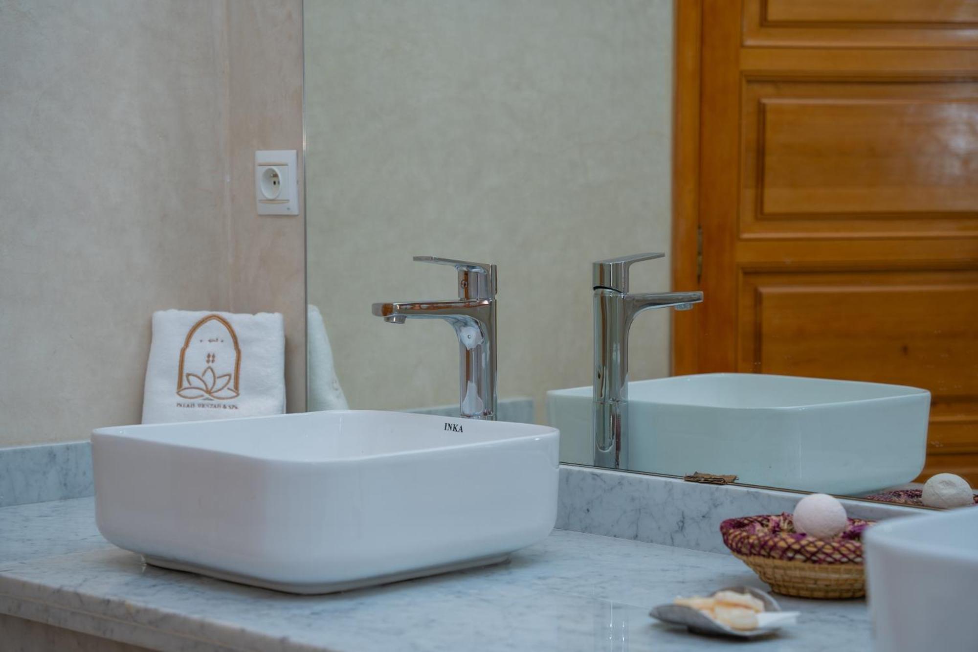 Palais Menzah & Spa Ouled Bouzid 外观 照片